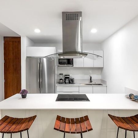 Trendy 1 Bedroom Apartment In Cruz Con Mar Brand New Building Плая дел Кармен Екстериор снимка