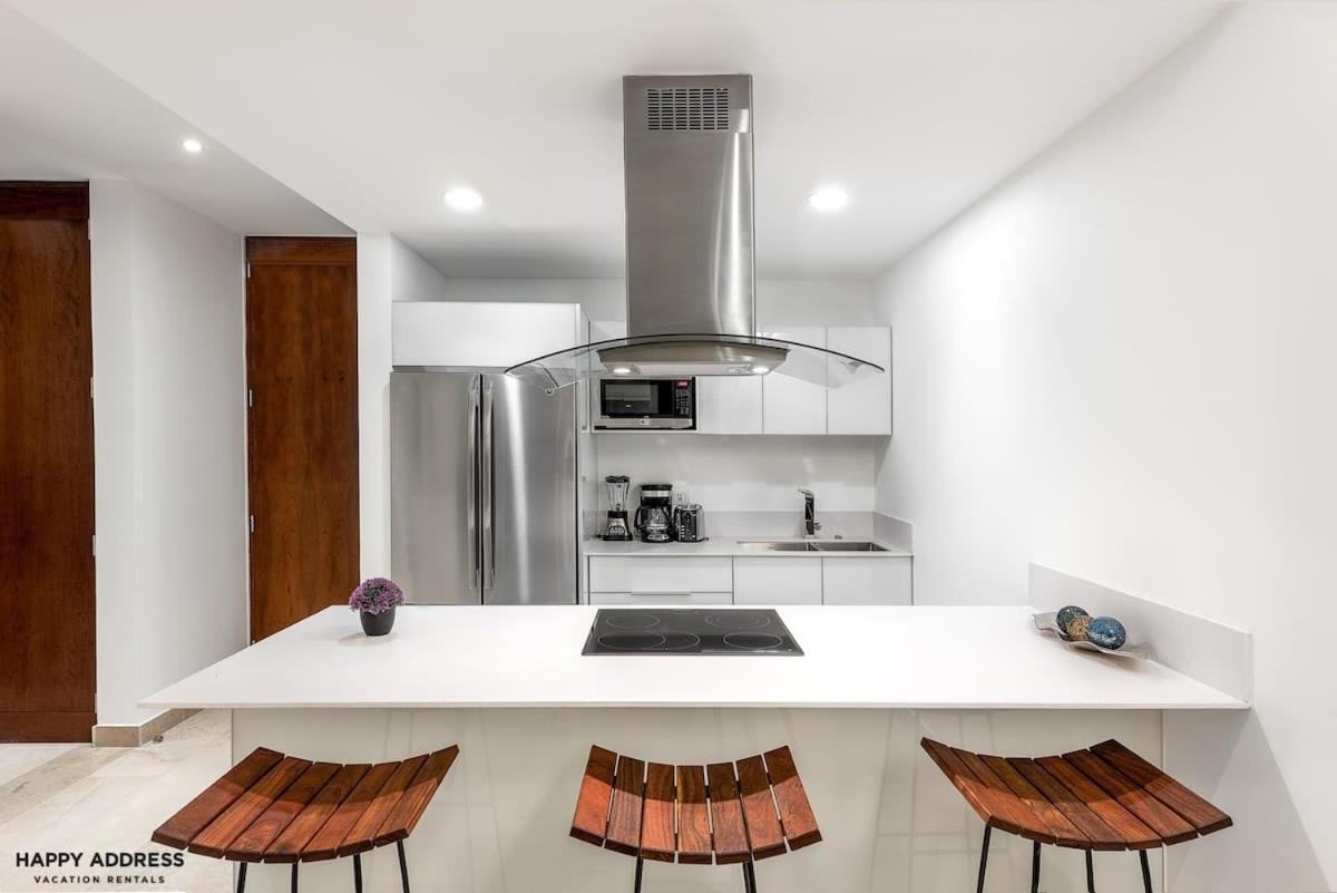 Trendy 1 Bedroom Apartment In Cruz Con Mar Brand New Building Плая дел Кармен Екстериор снимка
