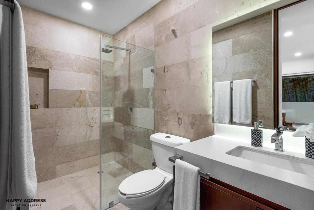 Trendy 1 Bedroom Apartment In Cruz Con Mar Brand New Building Плая дел Кармен Екстериор снимка